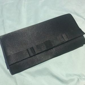 BRAND NEW Sleek Evening clutch with bow (BLACK)